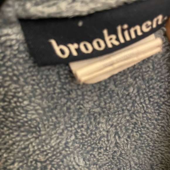 Brooklinen Bath Robe in Storm - Picture 4 of 6